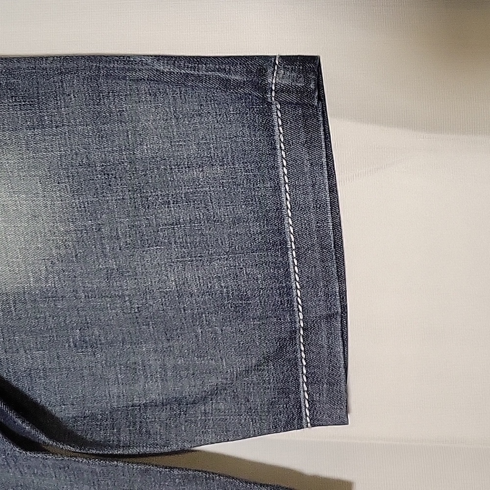 NWT Vault Denim Alter Ego Bermuda Shorts Sz 9 - Picture 4 of 11